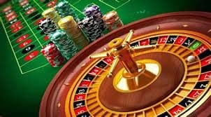 Filipino players enjoying online sports betting and casino games on tmt15